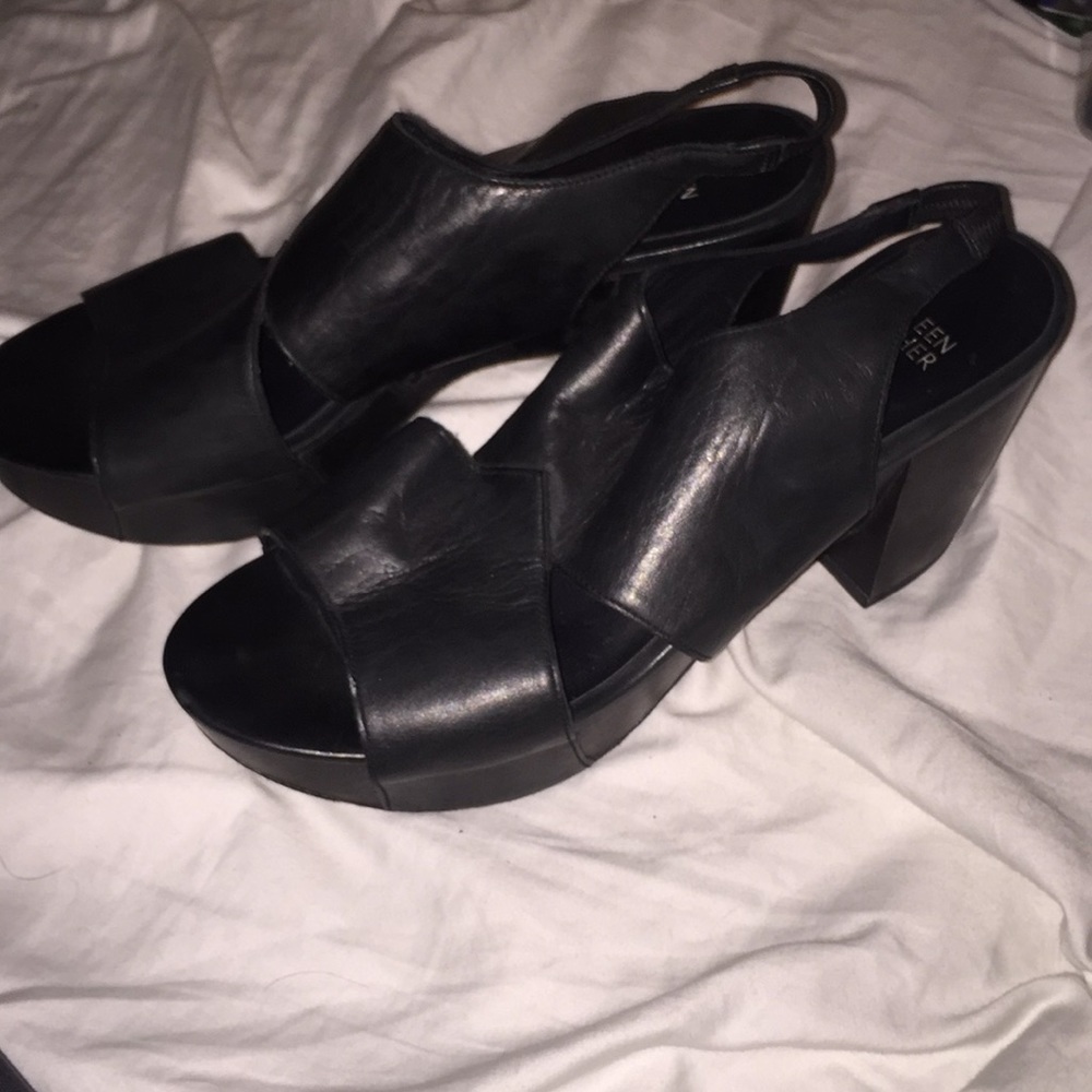 Eileen Fisher black leather chunk heel sandal